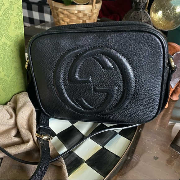 Gucci Accessories - Gucci small soho disco bag Black